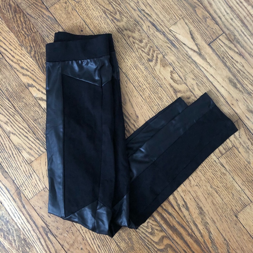 Avec Les Filles Faux Leather Panel Leggings S